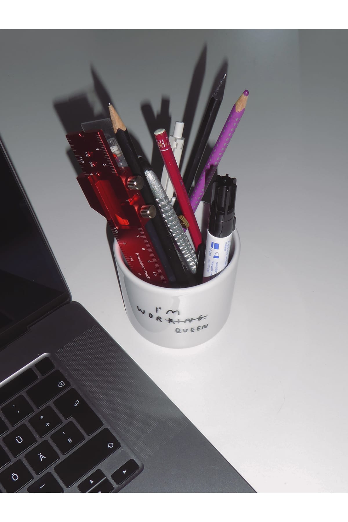 Becher I'm WorQUEEN Becher YAHYA STUDIO