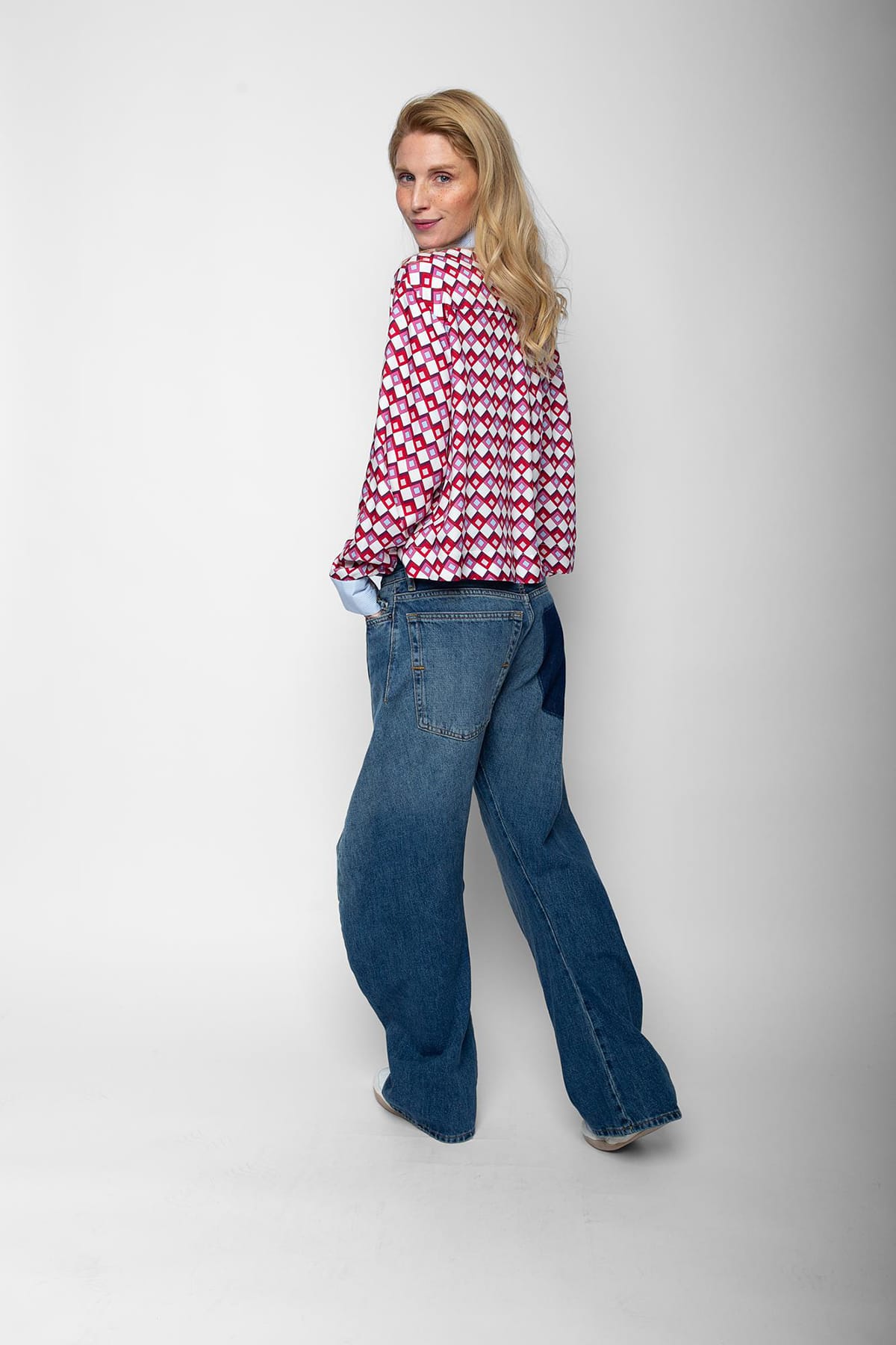 Bluse Kragen in Kontrast pink white geometric Bluse Emily van den Bergh