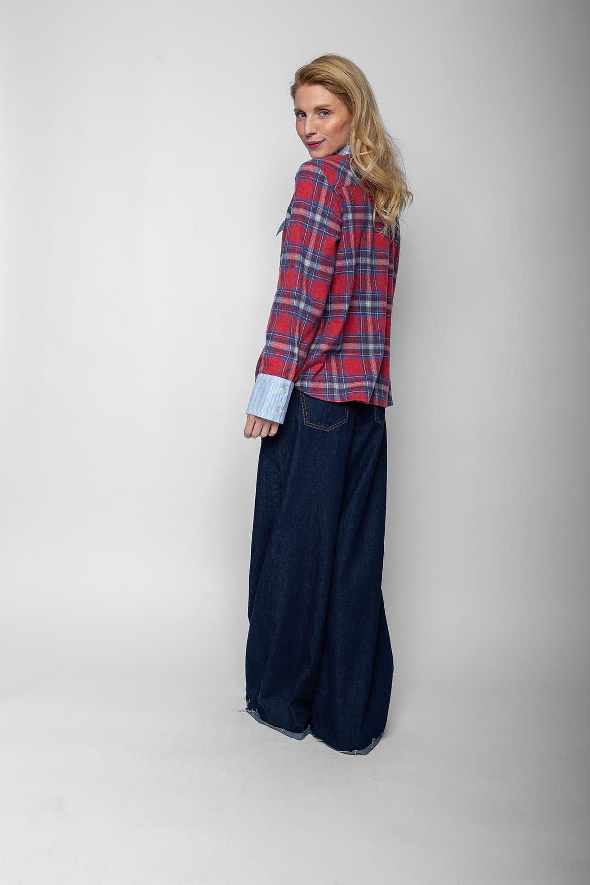 Bluse mit Schleife in Kontrast red blue check Bluse Emily van den Bergh