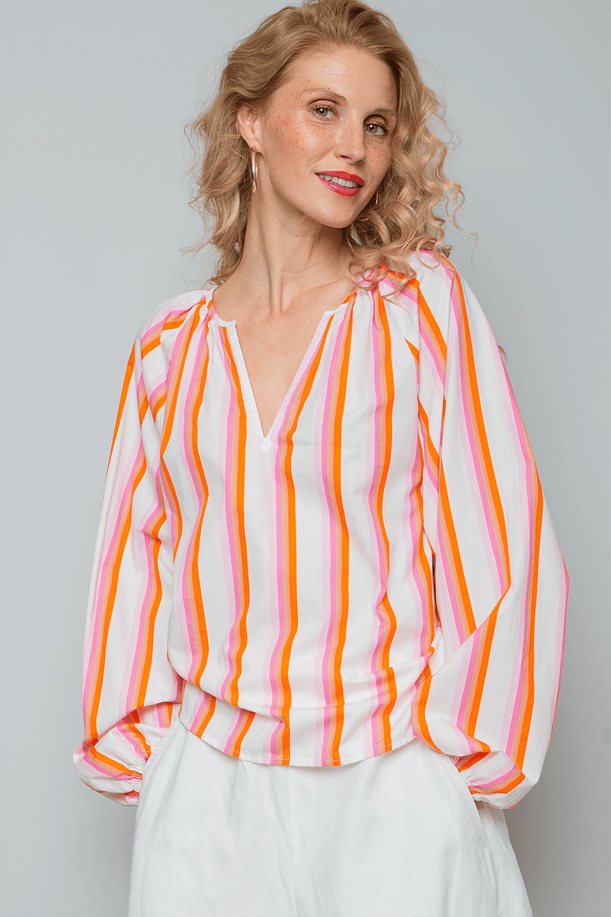 Bluse mit V-Ausschnitt pink orange stripe Bluse Emily van den Bergh