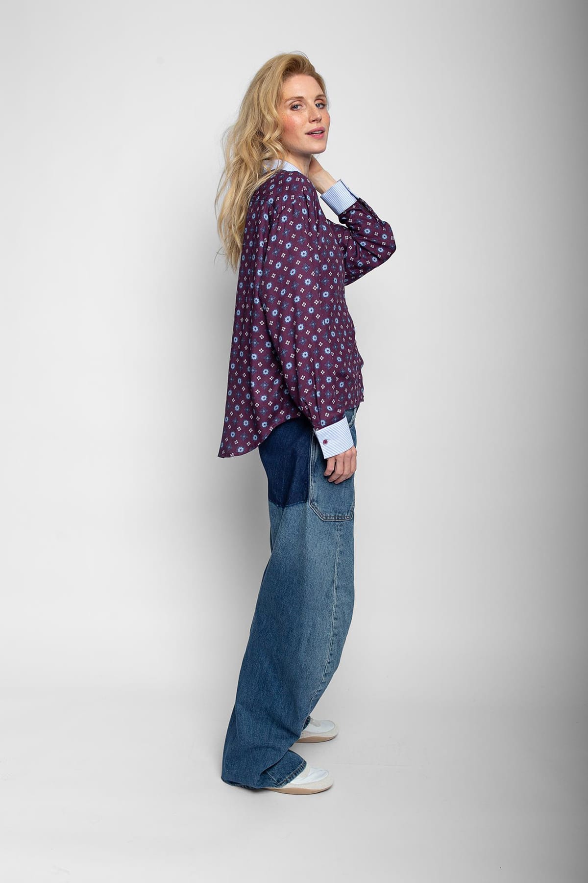 Bluse vokuhila purple minimal Bluse Emily van den Bergh