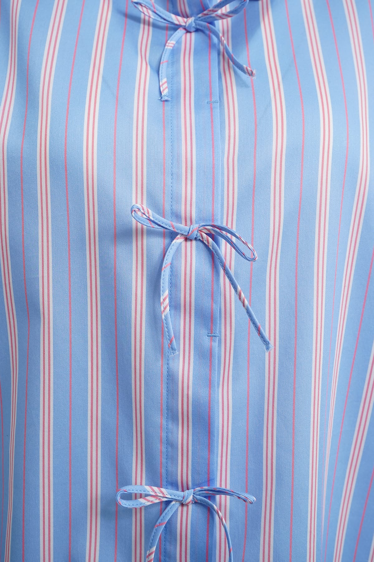 Bluse w bows at placket 1/1 sleeve cornflower print Bluse Milano
