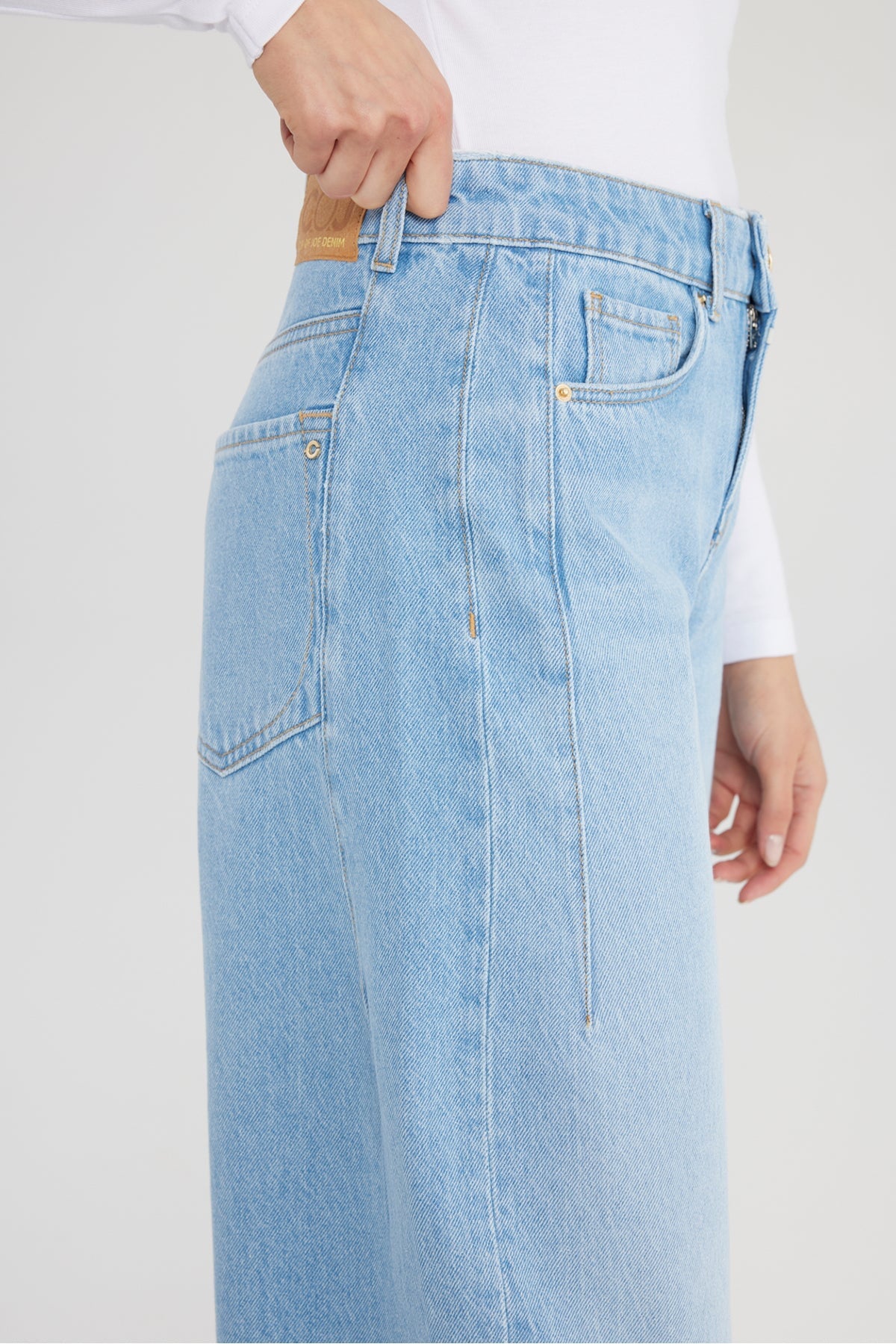 Jeans Clara Light Blue Jeans C.O.J - Cup of Joe Denim