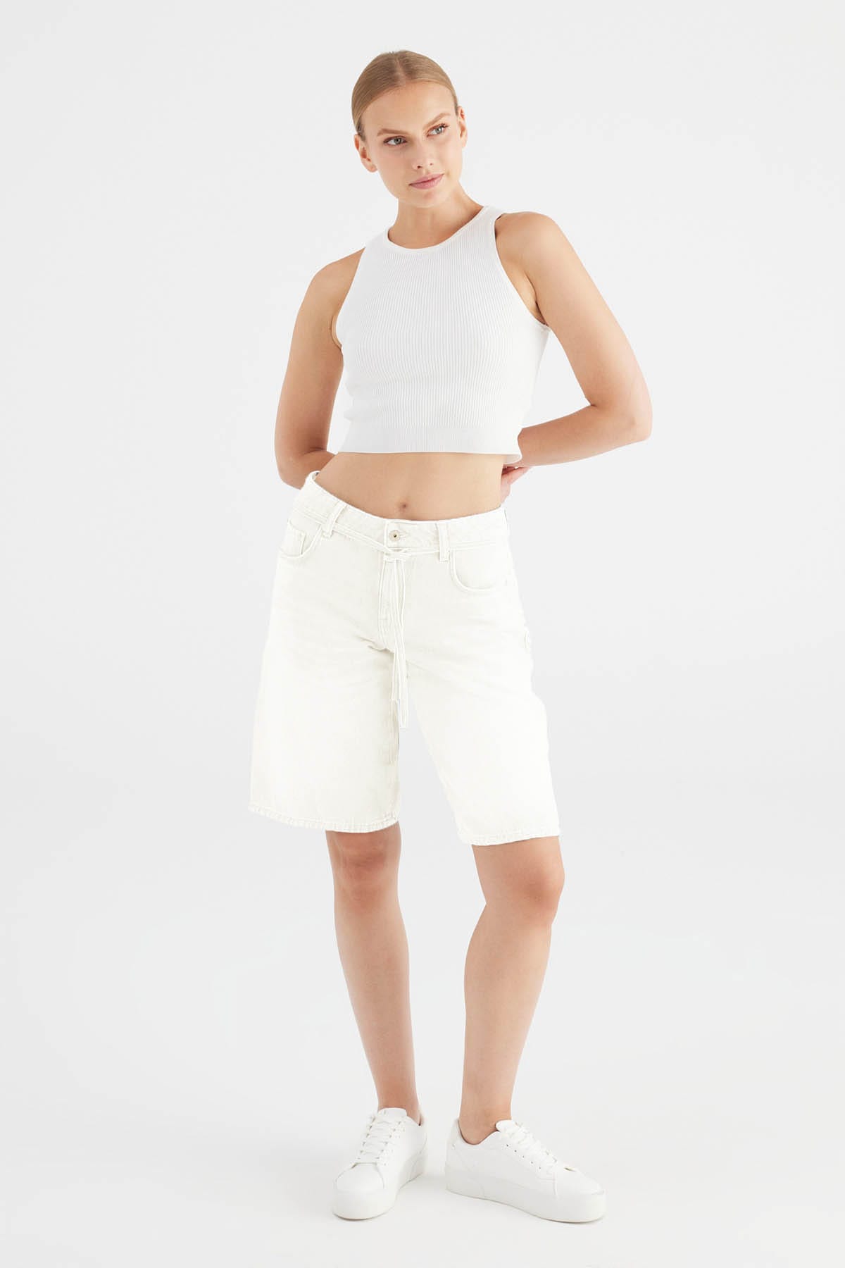 Jeansshorts Harper Ecru Jeansshorts C.O.J - Cup of Joe Denim