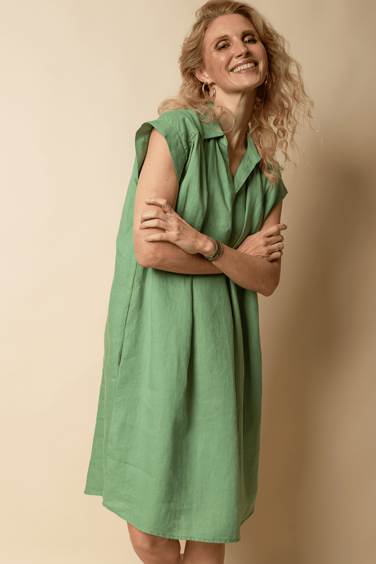 Kleid mit V-Ausschnitt und Kragen green Kleid Emily van den Bergh