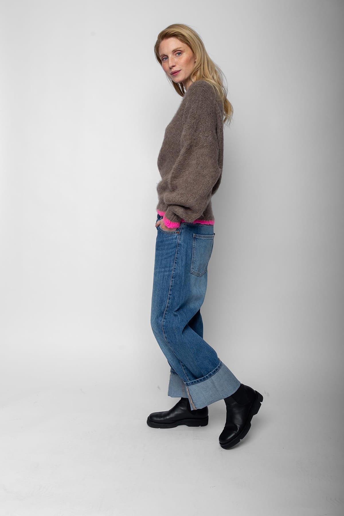 Pullover mit neon-pinkem Ringel taupe Pullover Emily van den Bergh