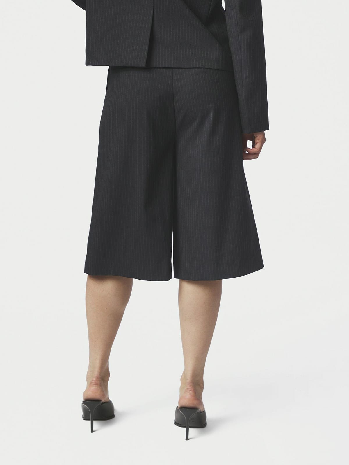 Shorts Rima Slim Pinstripe Dark Navy Shorts Neo Noir