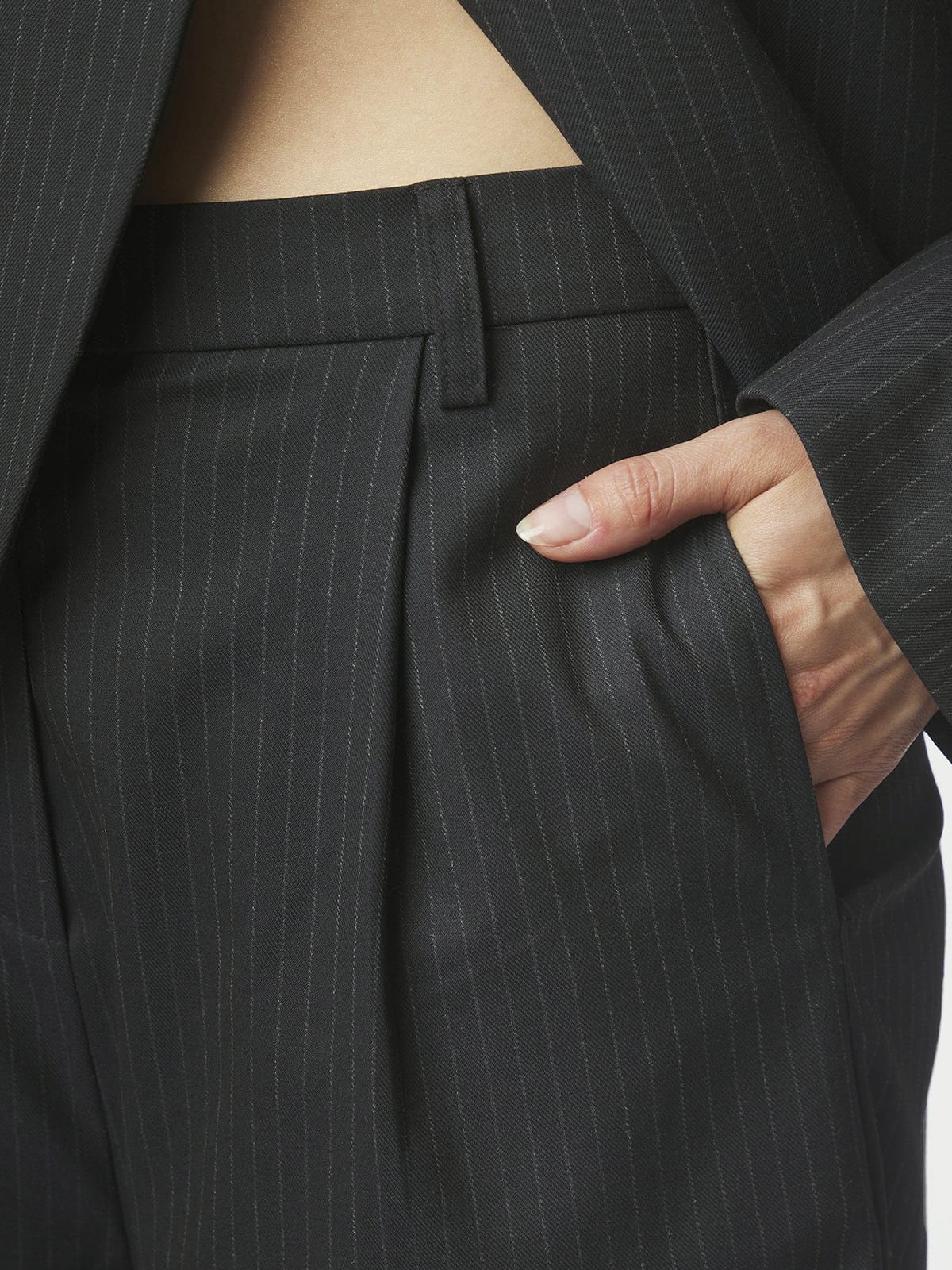 Shorts Rima Slim Pinstripe Dark Navy Shorts Neo Noir