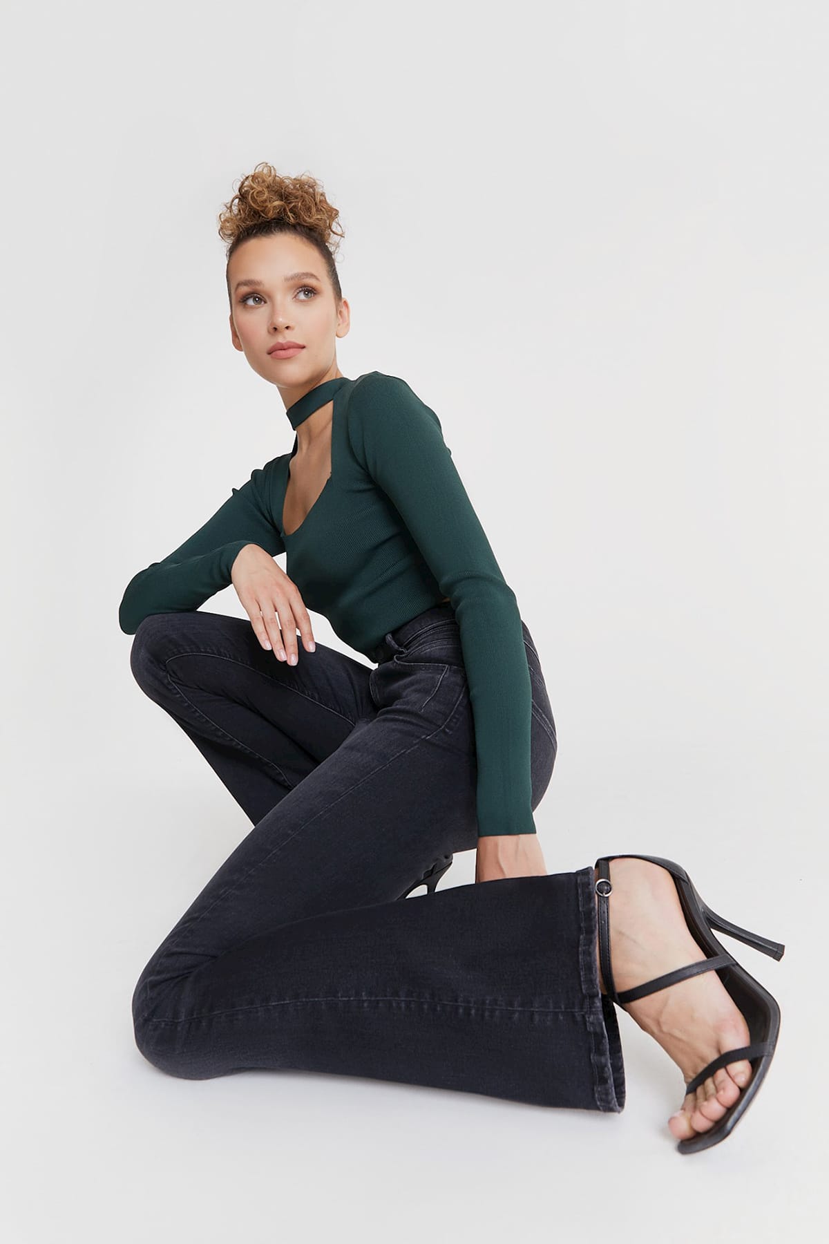 Ultra High Waist Flare Jeans Matilda - Black Vintage Jeans C.O.J - Cup of Joe Denim