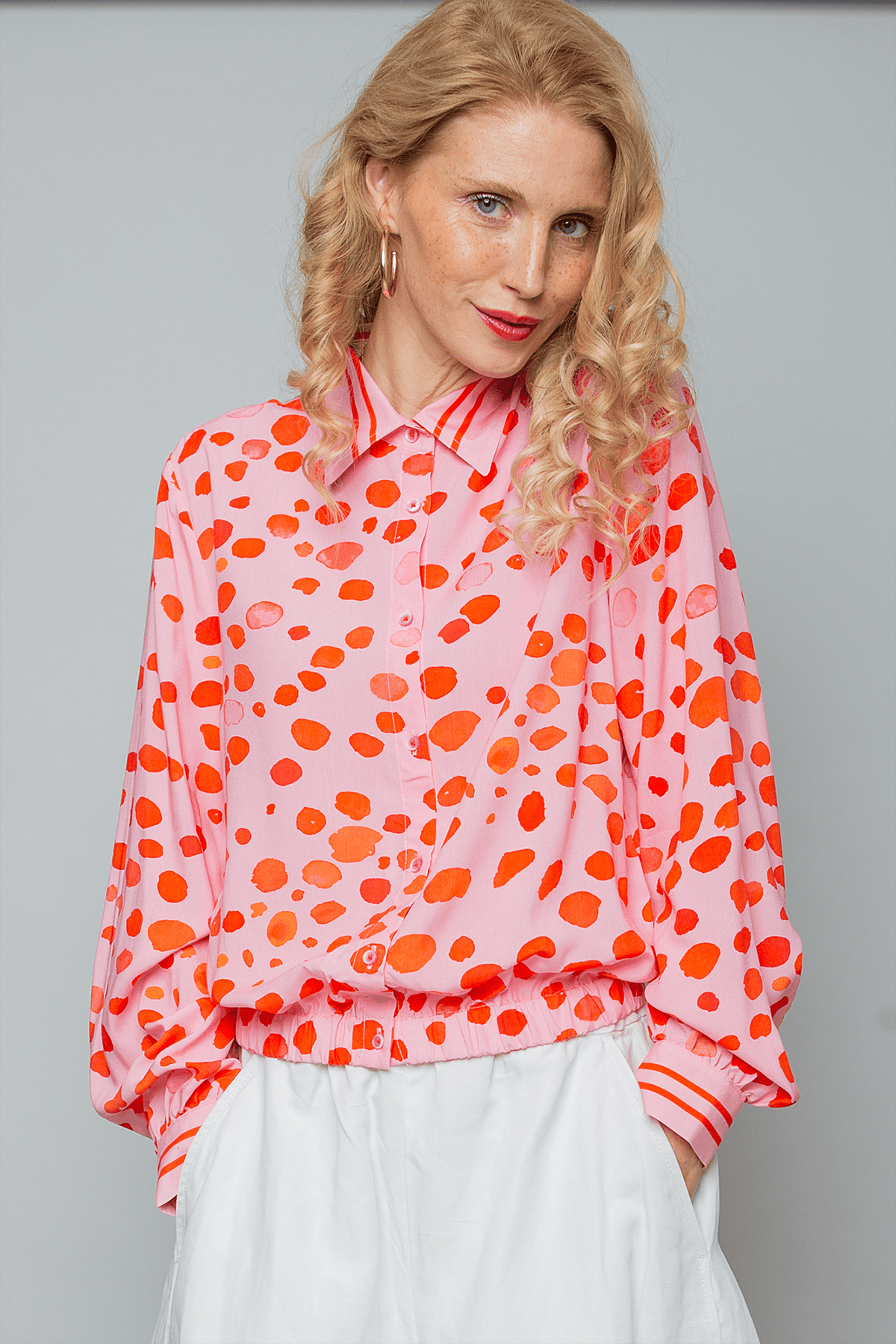 Bluse klassischer Kragen red rose dots Bluse Emily van den Bergh 