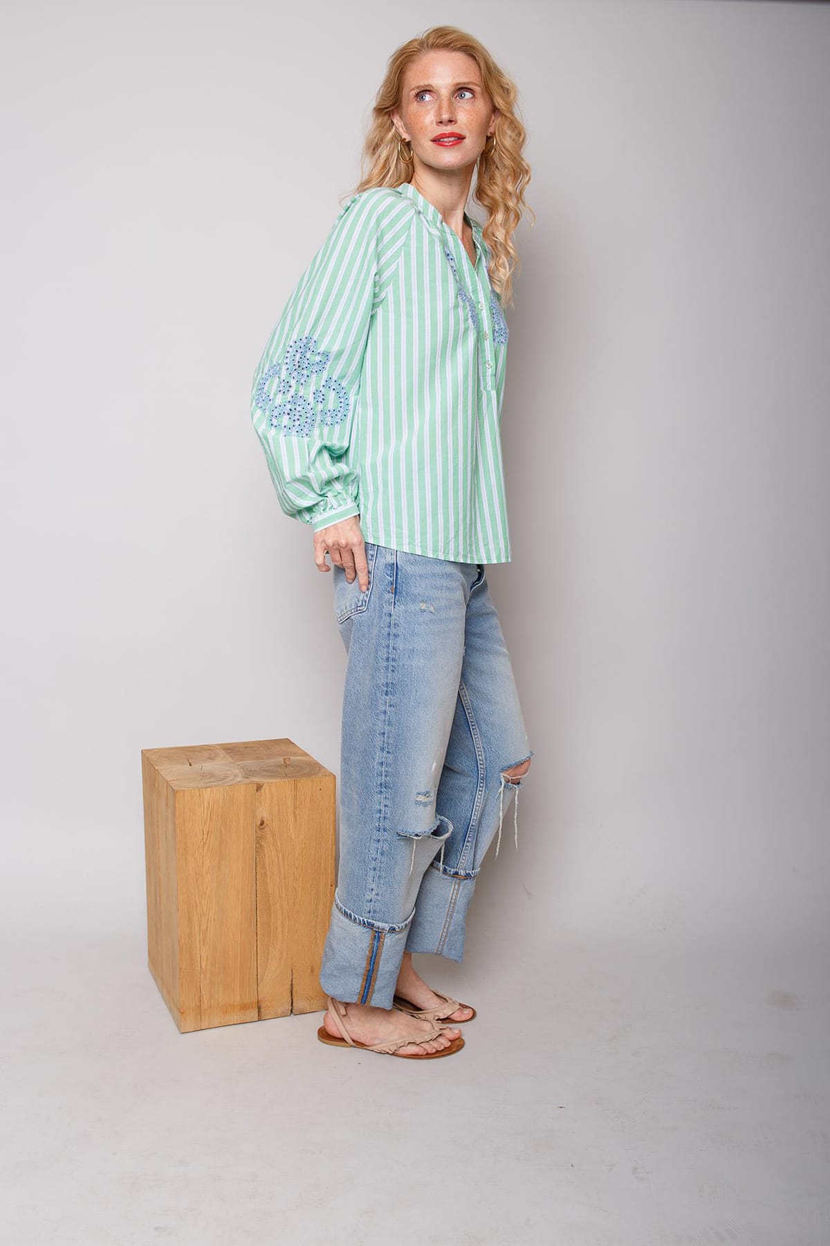 Bluse mit V-Ausschnitt und Muster green white stripe Bluse Emily van den Bergh 