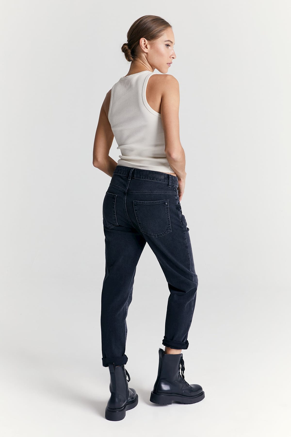 Boyfriend Jeans Victoria - Black Vintage Jeans C.O.J - Cup of Joe Denim 