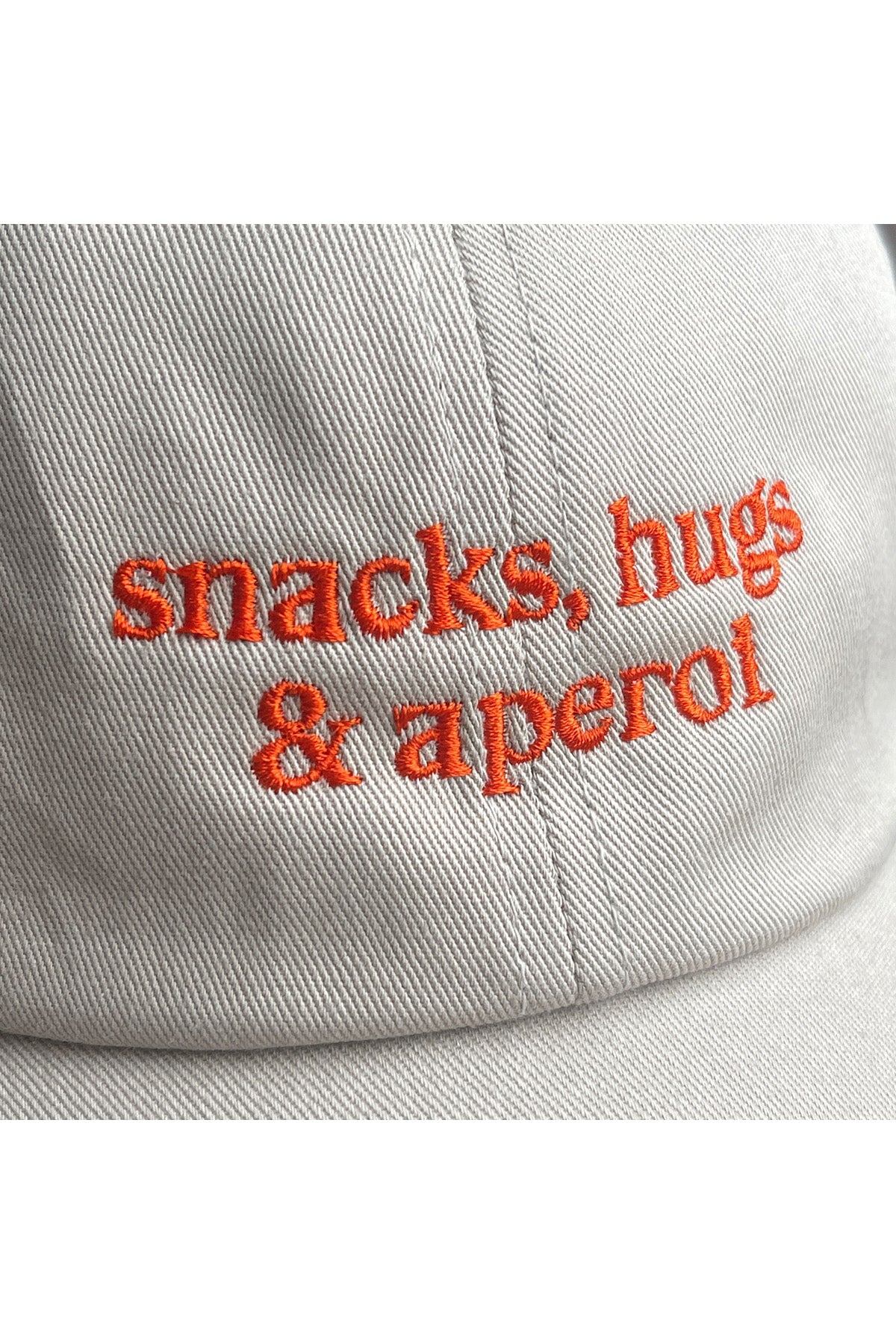 Cappie snacks, hugs & aperol Cappie STUDIO CIAO 
