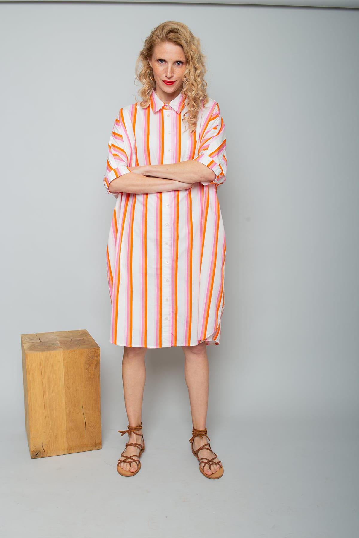 Hemdblusenkleid Durchgeknöpft mit kleinem Kragen pink orange stripe Hemdblusenkleid Emily van den Bergh 