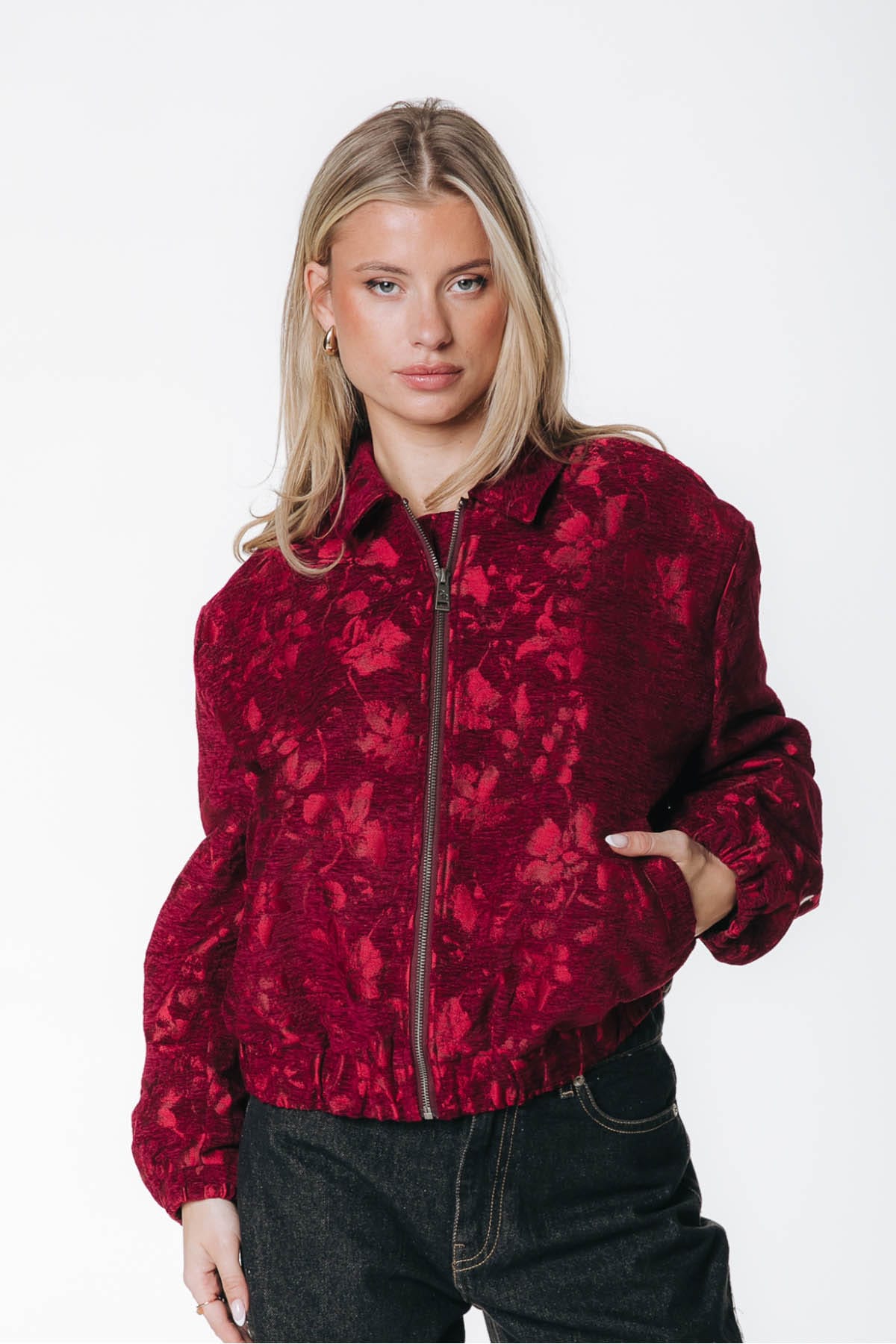 Jacke Bente Zip Up Jacquard Red Jacke Colourful Rebel 