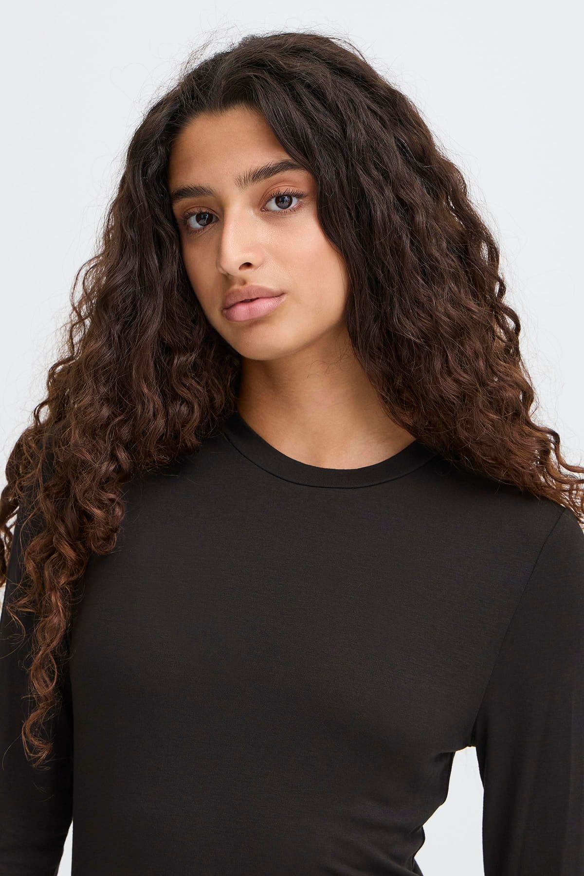 Longsleeve IHPHILUCA LS2 Black Longsleeve ICHI 