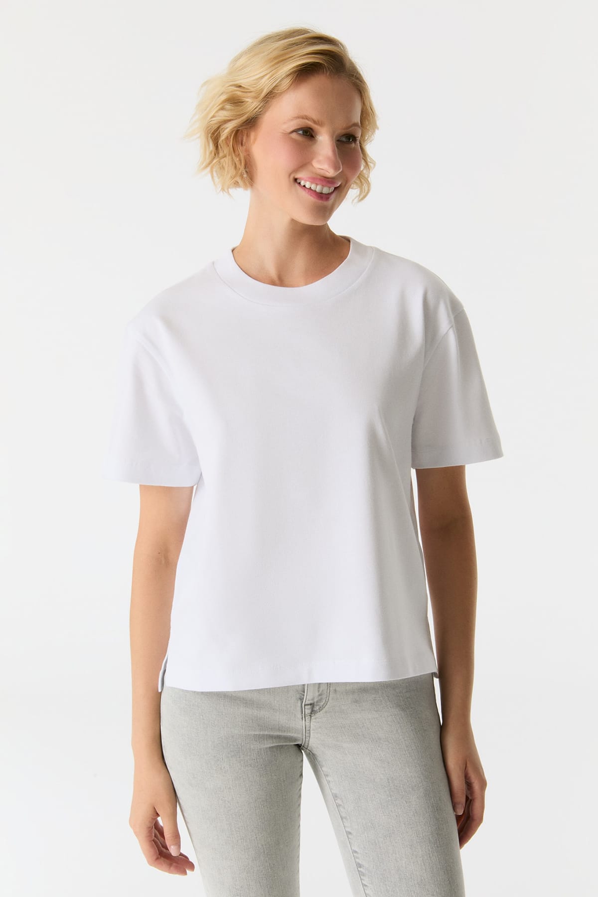 T-Shirt Lucia White T-Shirt C.O.J - Cup of Joe Denim 
