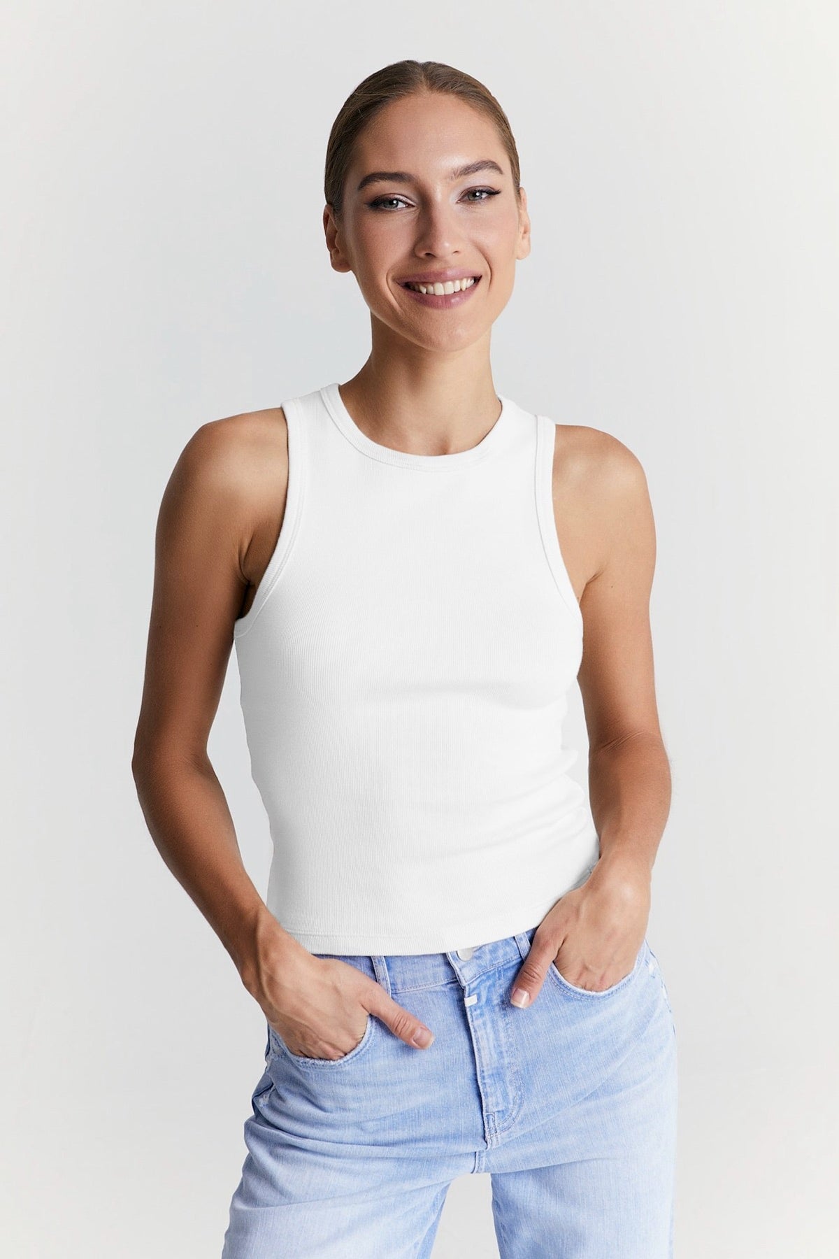 Top Liv White Top C.O.J - Cup of Joe Denim 