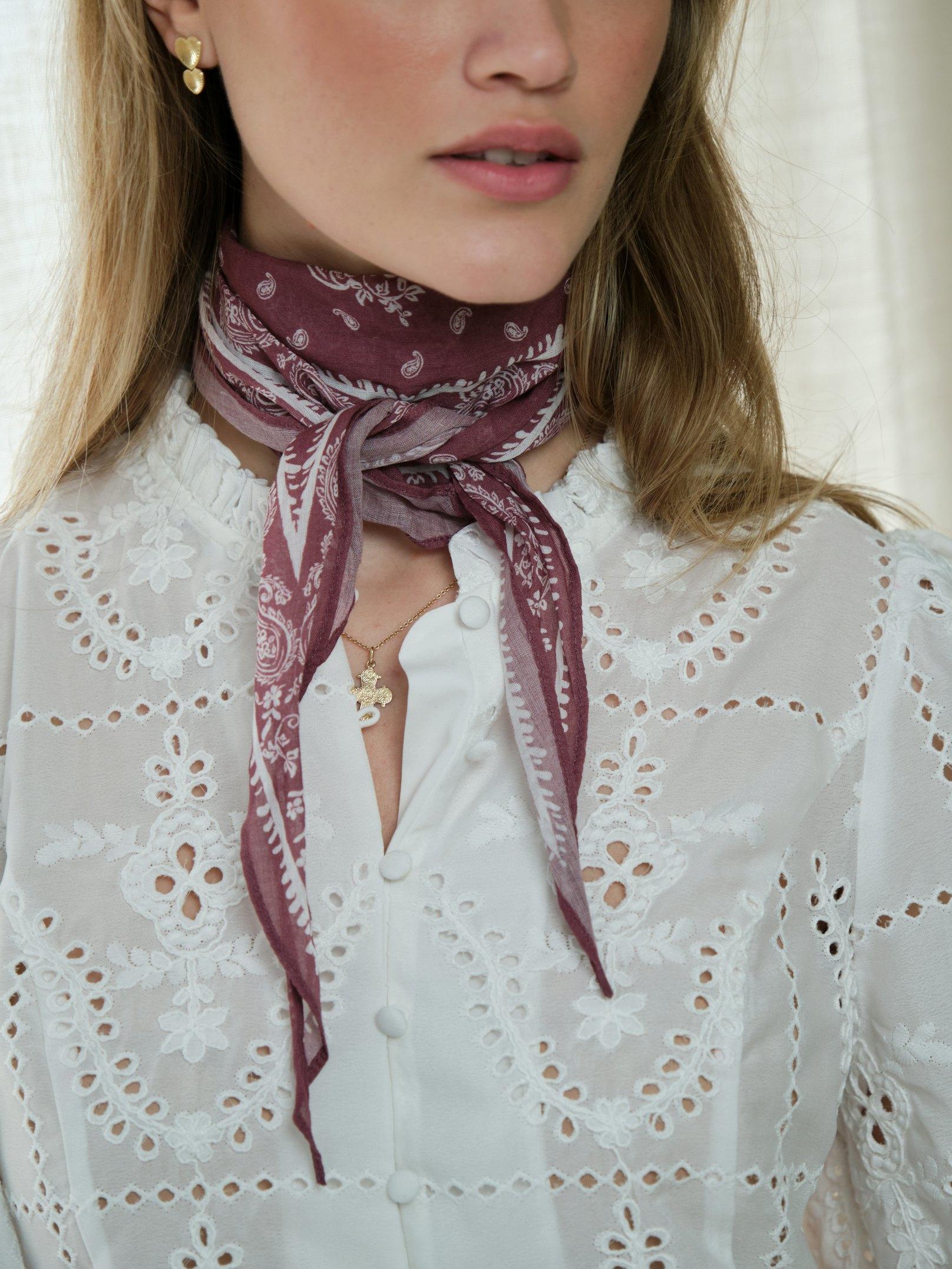 Tuch Kinessa Paisley Dark Rose Tuch Neo Noir 