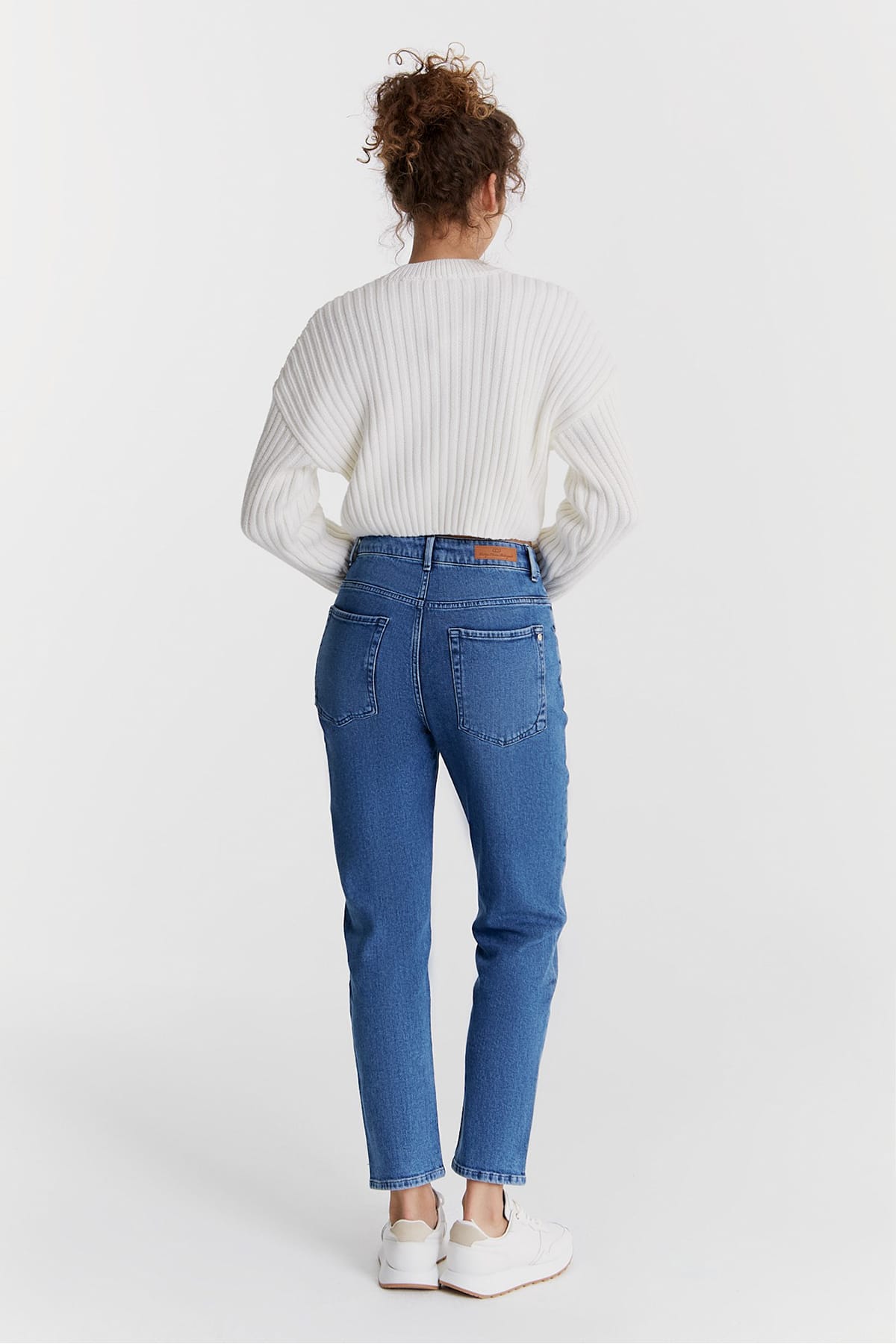 Boyfriend Jeans Victoria - Medium Blue Jeans C.O.J - Cup of Joe Denim 